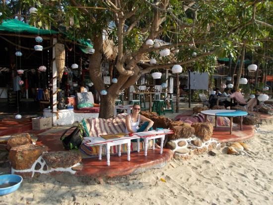 Cozy Nook Bar & Restaurant